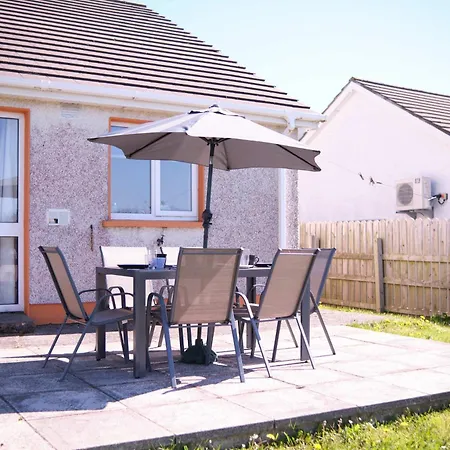 3 Bedroom Coastal Retreat By Travel Lets Homes Near Beaches & Surf Bundoran