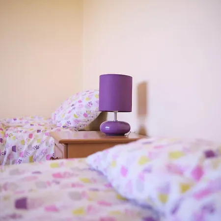 3 Bedroom Coastal Retreat By Travel Lets Homes Near Beaches & Surf Ferienhaus Bundoran